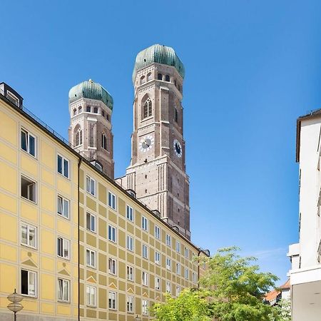 2 Bedroom Top Floor Apartment Direct On Marienplatz München Exterior foto